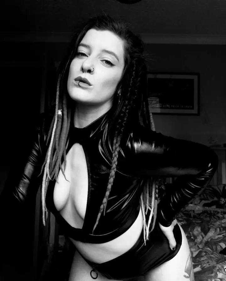 ✖️ Kitten ✖️
