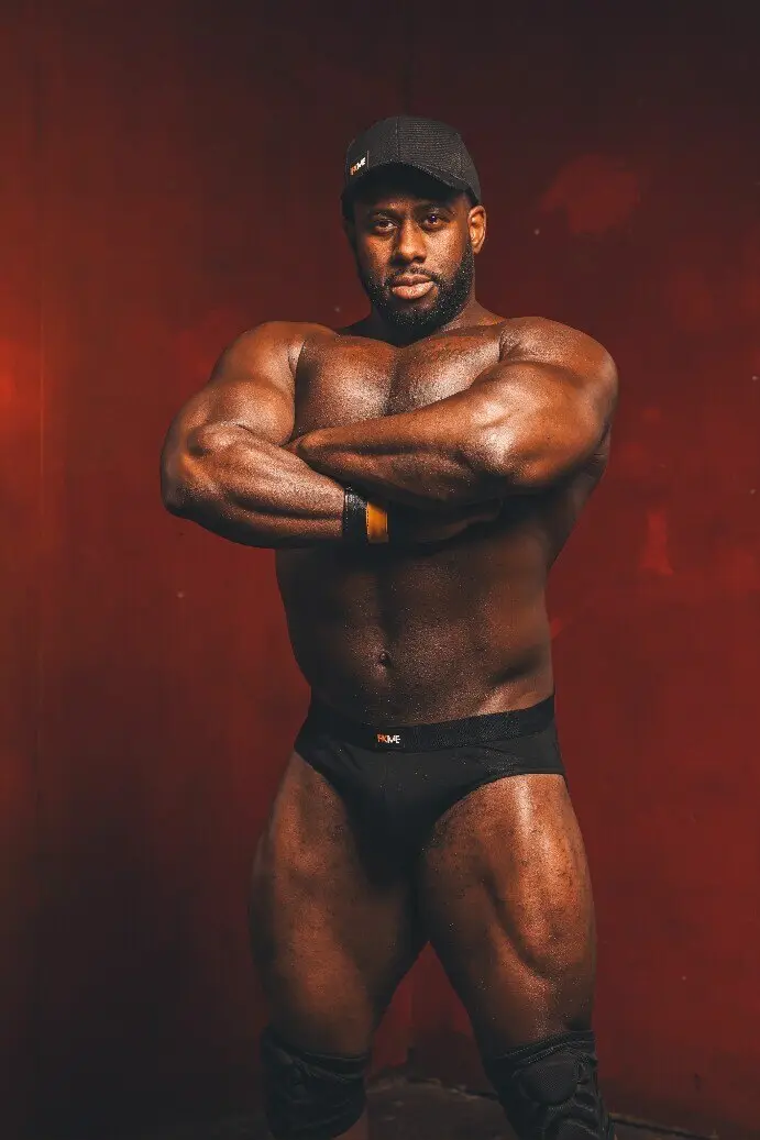 Savino Black