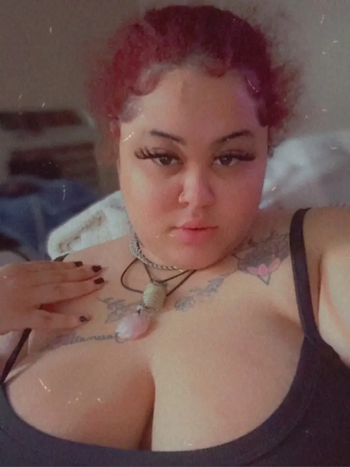JuicyHoneyPeach🍑🍯💦