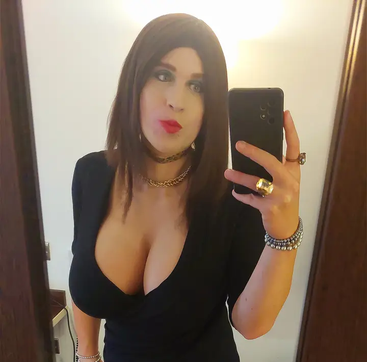 Yolana UK