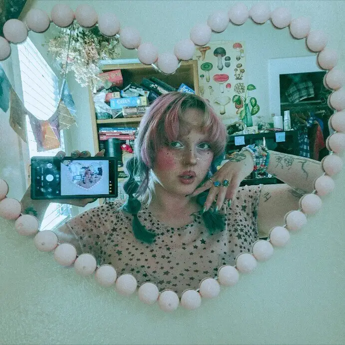 Bratty Mars