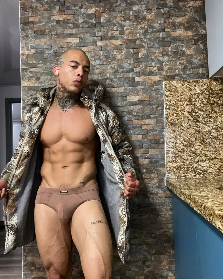 Zeus white