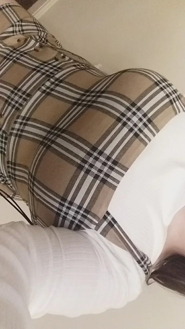 Bee (18+ ONLY)