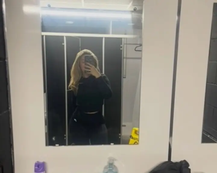 Kieva - gym girl with natural ass!