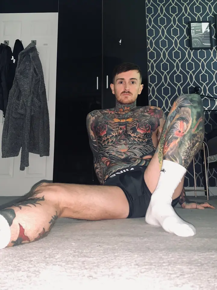 J