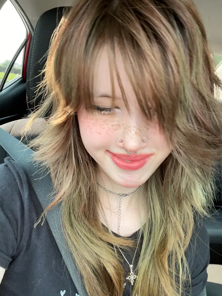 chloe 🗡️🩸