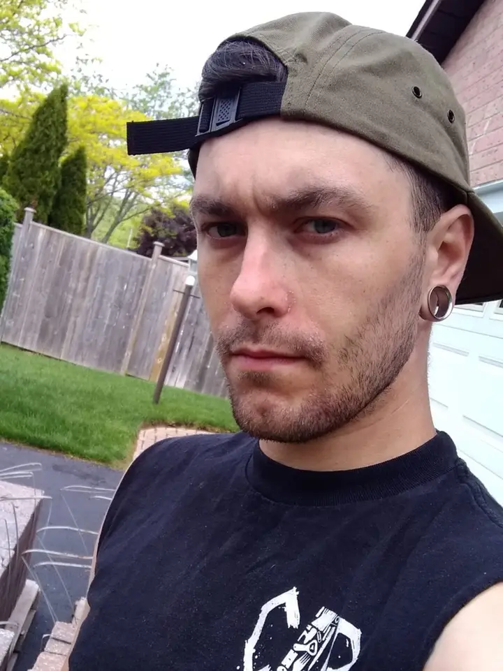 DADDY BONG-LEGS