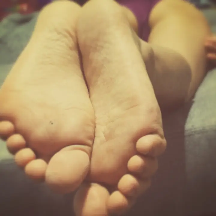 Couple feet