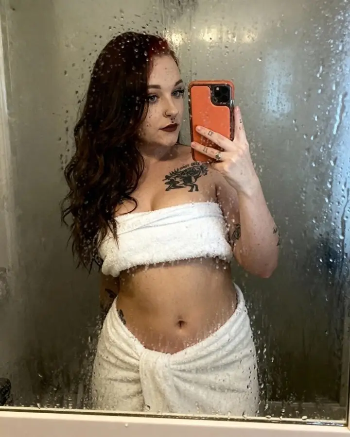 SINGLE MOM 💦 Liv