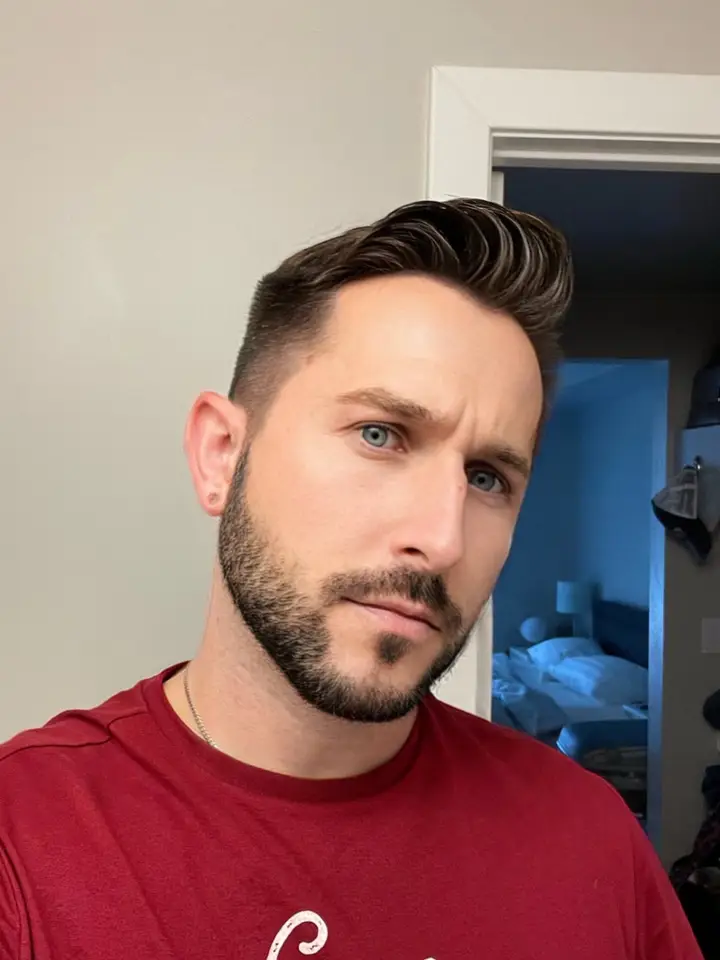 CuriousDee