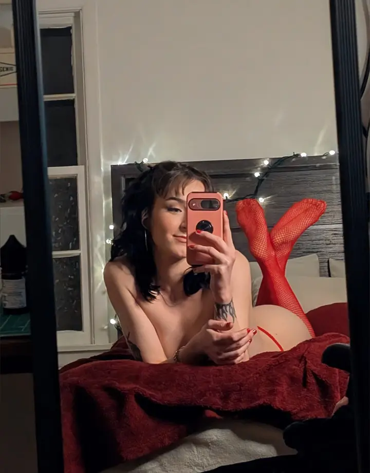 Abby Harlow 🖤💋