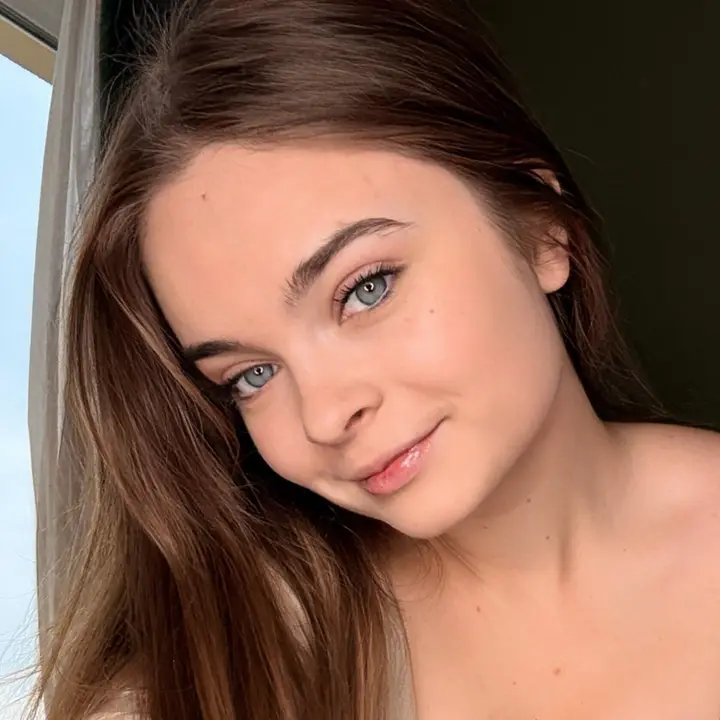 Petite Emily🌸