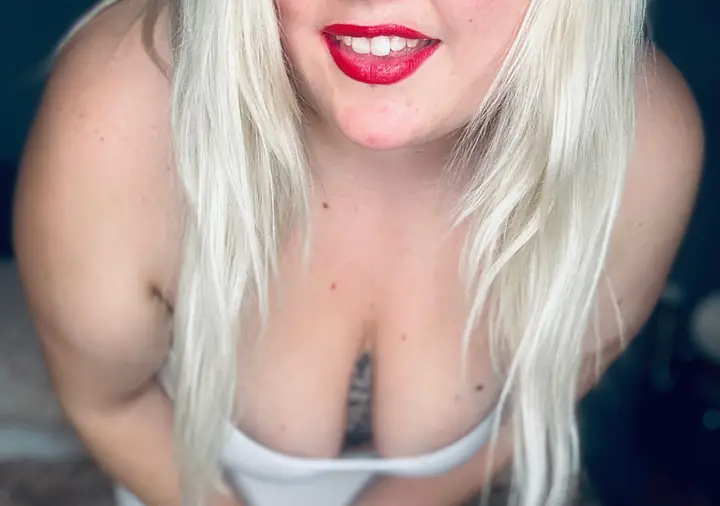 Miss Curvy Tattooed 🇬🇧