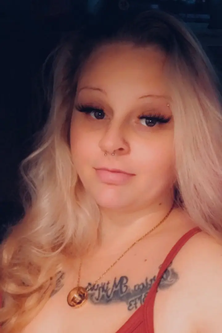 Peechesz28