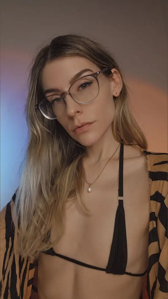 🌴 em ♡