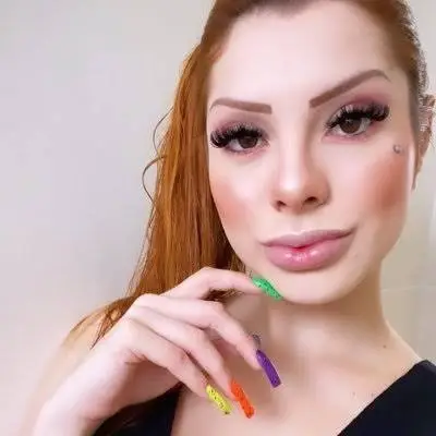 Isadora Martinez