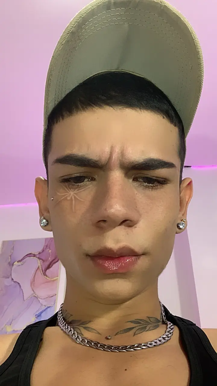 𝑫𝒂𝒗𝒆  
