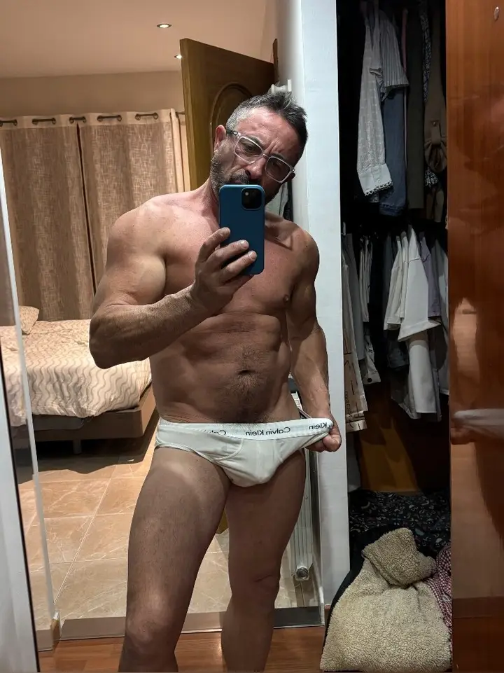 Javier Cerro Barnes