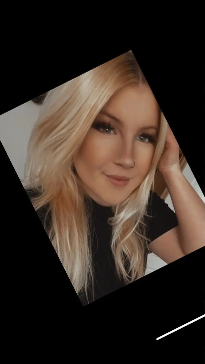 Blondie🖤