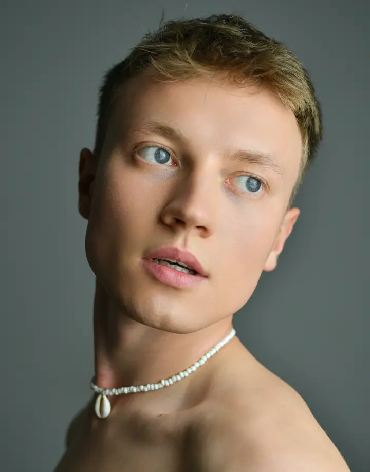 Ilon Twink 🔥