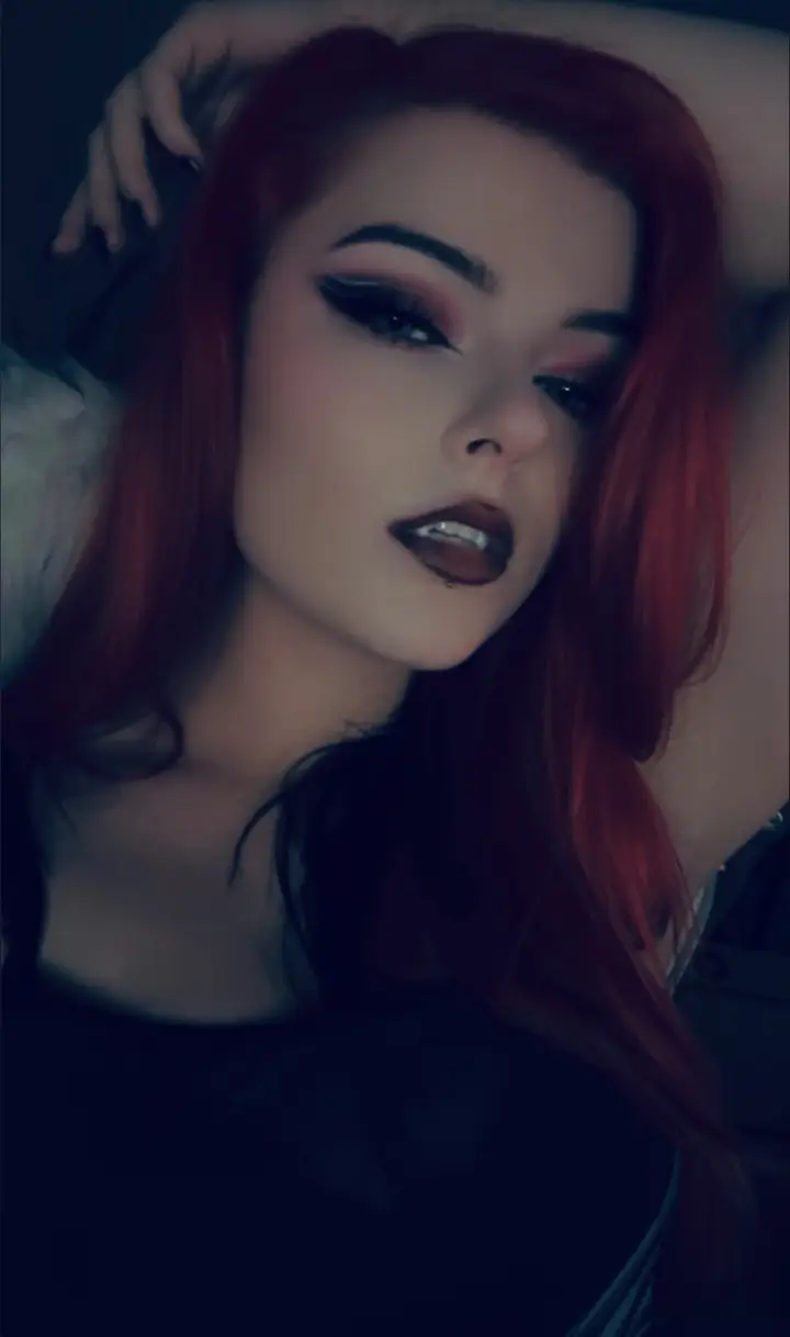 Kitty 🖤 sapphire 💕