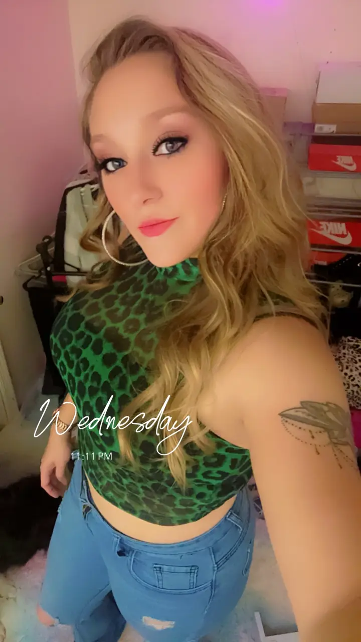 Blonde bunnie X