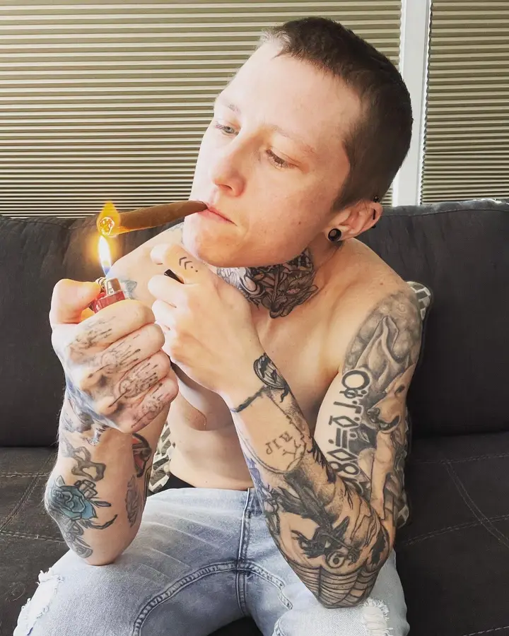 Banks 🍁💨
