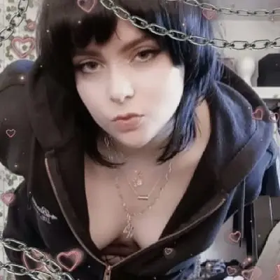 Short Gamer Enby