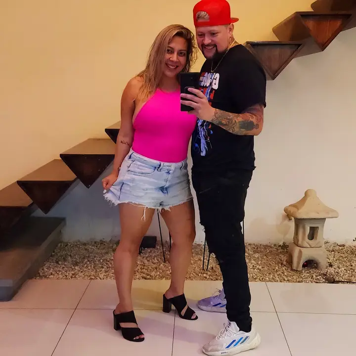 LATINOS LOOKING TO HAVE FUN