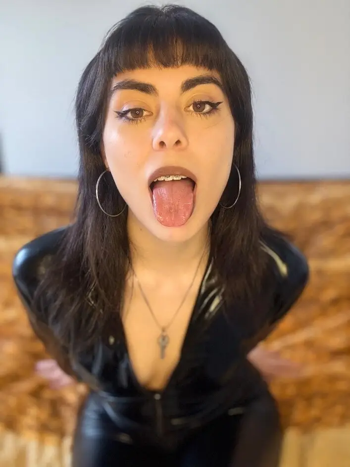GODDESS CLEO | Femdom | Fetishes ❥ 🟢